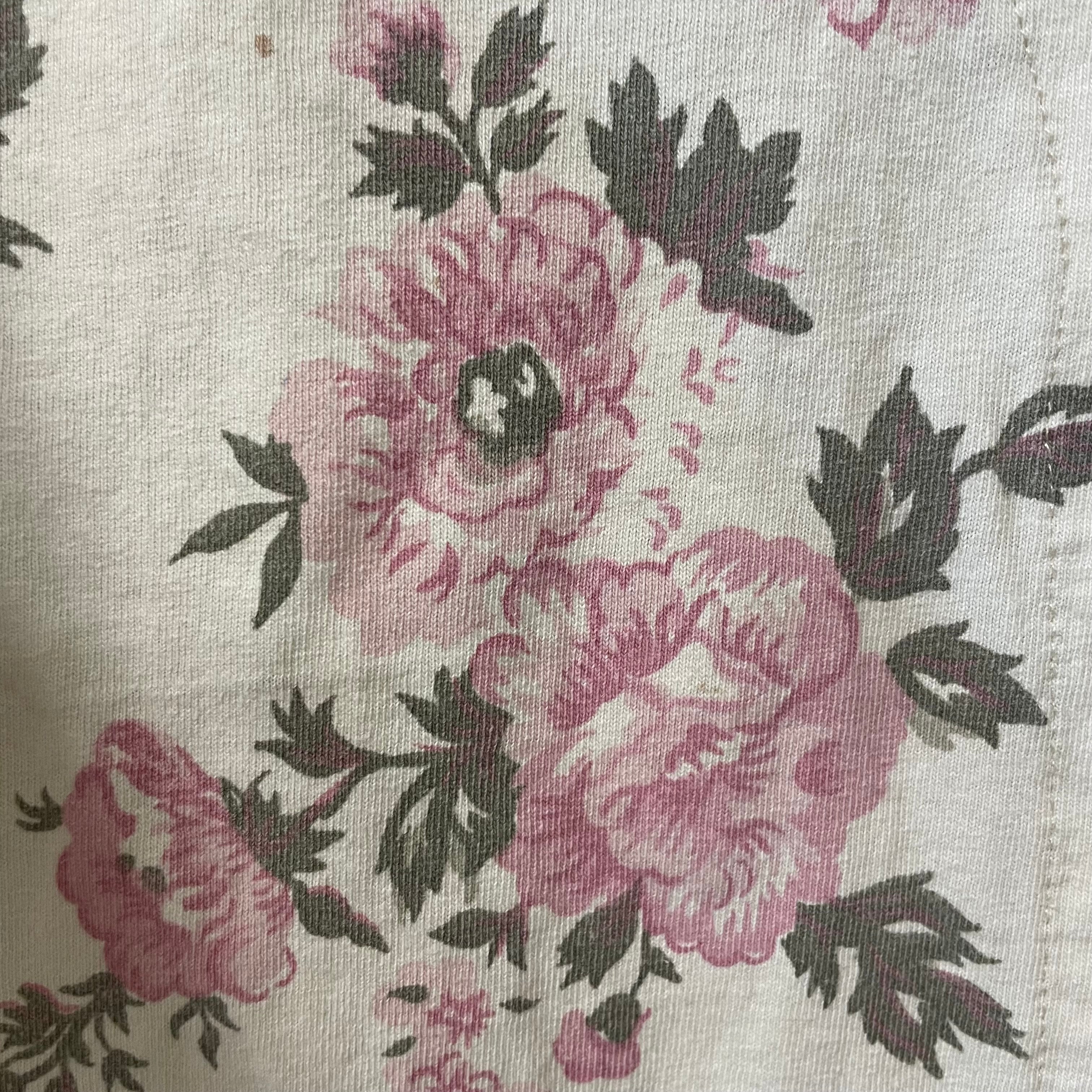 Floral T-shirt with buttons